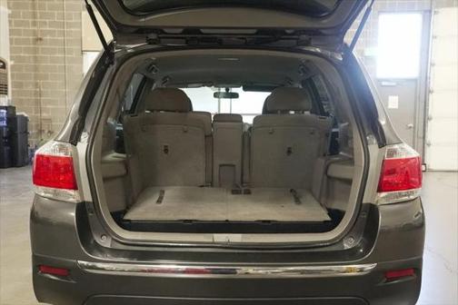 2011 Toyota Highlander SE