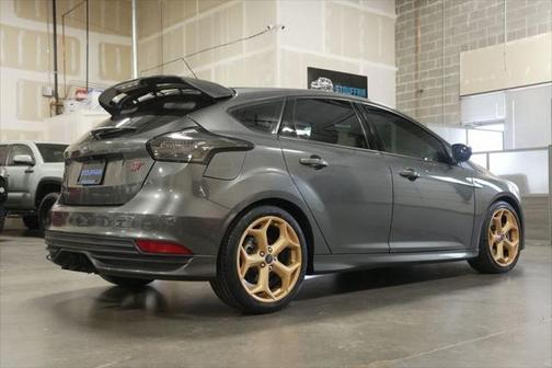 2018 Ford Focus ST