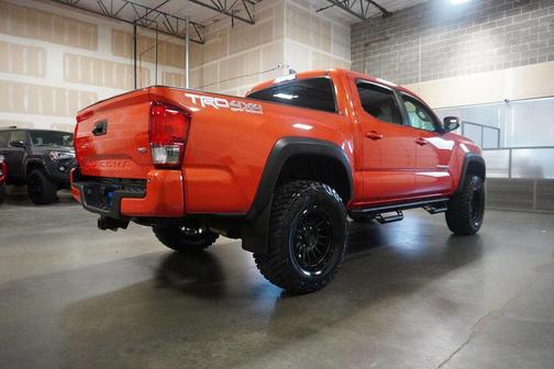 2017 Toyota Tacoma SR