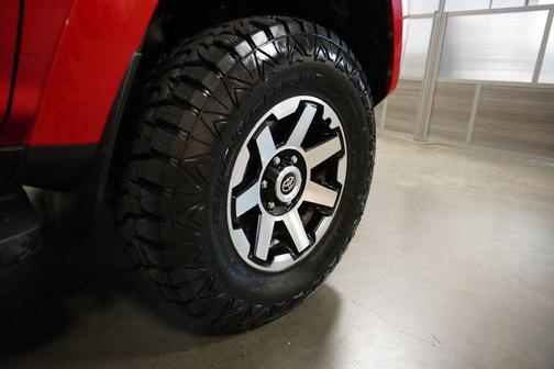 Barcelona Red Metallic 2018 Toyota 4Runner TRD Off Road