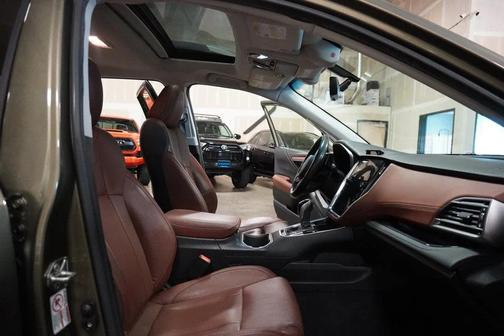 2020 Subaru Outback Touring XT