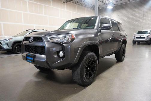 Magnetic Gray Metallic 2018 Toyota 4Runner SR5 Premium