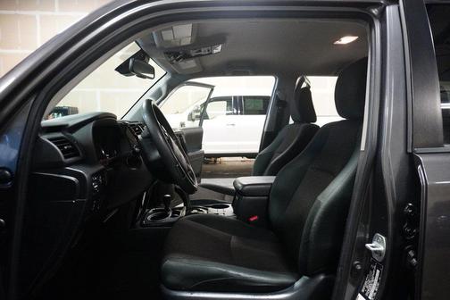 2020 Toyota 4Runner TRD Off Road