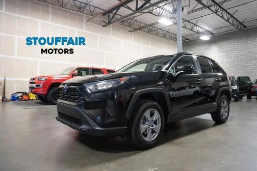 Midnight Black Metallic 2022 Toyota RAV4 Hybrid LE