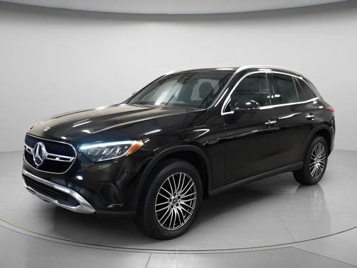 Black 2024 Mercedes-Benz GLC 300 4MATIC