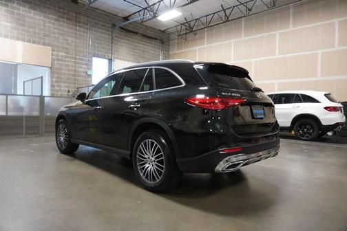 Black 2024 Mercedes-Benz GLC 300 4MATIC