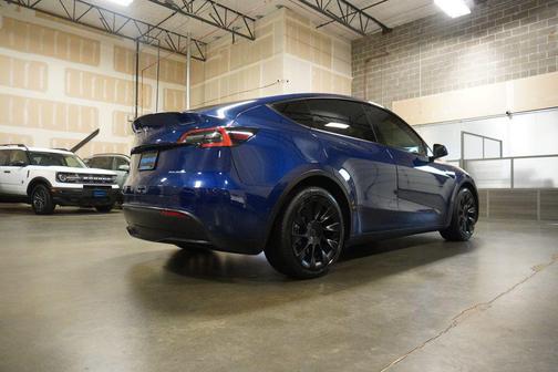 2021 Tesla Model Y Long Range Dual Motor All-Wheel Drive