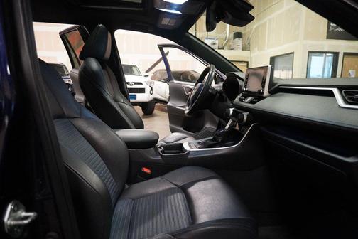 2021 Toyota RAV4 Hybrid SE