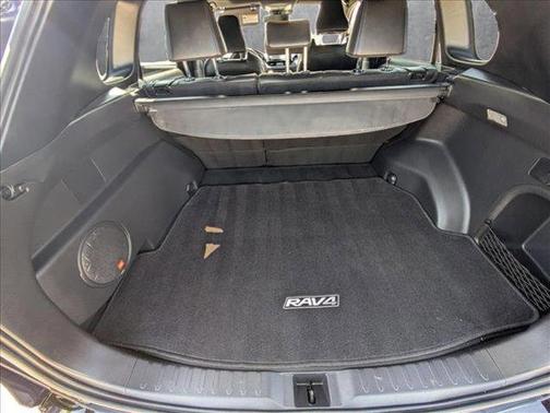 2021 Toyota RAV4 Hybrid SE