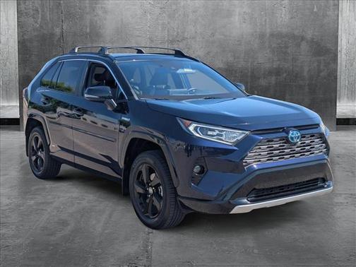2021 Toyota RAV4 Hybrid SE