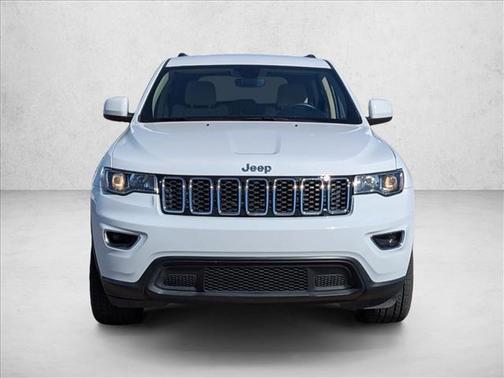 Bright White Clearcoat 2018 Jeep Grand Cherokee Laredo E