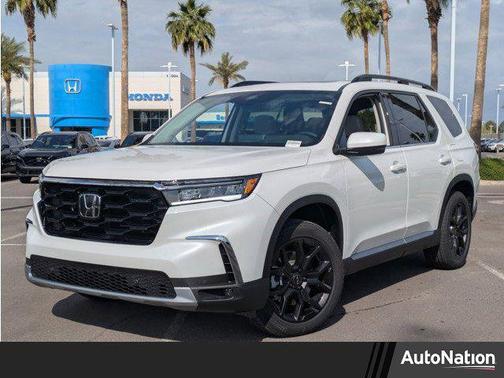 2025 Honda Pilot Touring 8-Passenger