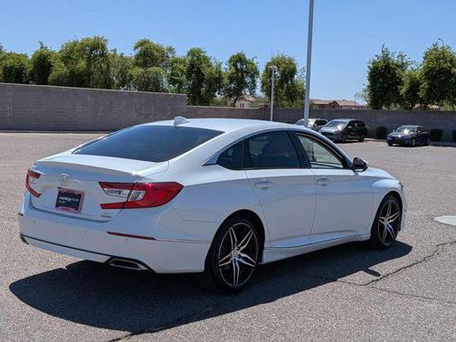 Platinum White Pearl 2022 Honda Accord Touring 2.0T