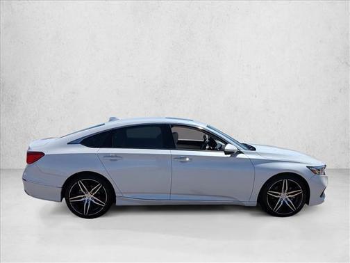 Platinum White Pearl 2022 Honda Accord Touring 2.0T