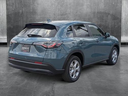 2025 Honda HR-V LX