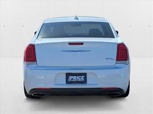 2017 Chrysler 300C Base
