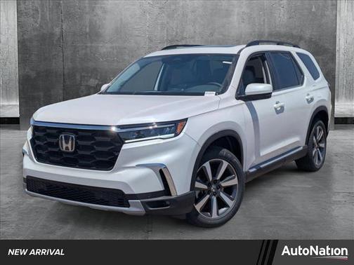 2025 Honda Pilot Touring 8-Passenger