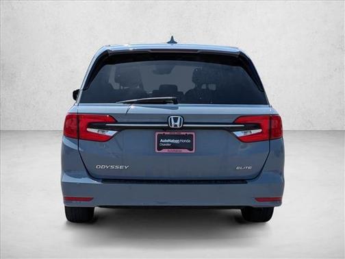 Sonic Gray Pearl 2023 Honda Odyssey Elite