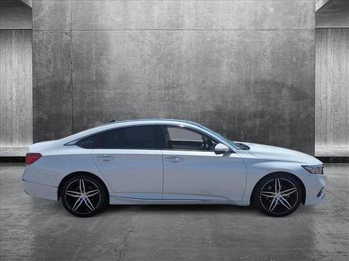 2022 Honda Accord Touring 2.0T