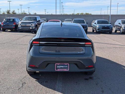 2026 Toyota Prius Plug-In Hybrid SE