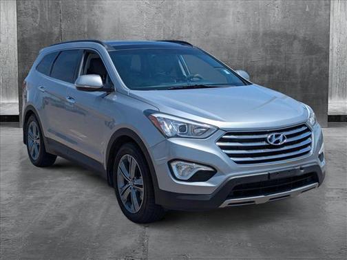 2016 Hyundai SANTA FE SE