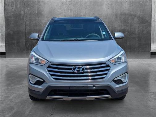 2016 Hyundai SANTA FE SE