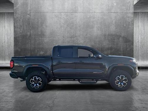 2023 GMC Canyon AT4X
