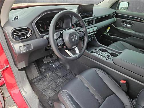2025 Honda Pilot Touring 8-Passenger