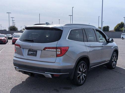 2021 Honda Pilot Touring 8-Passenger