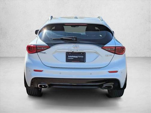 2018 INFINITI QX30 Premium