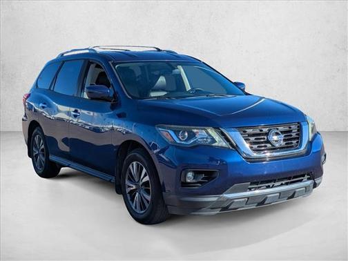 2017 Nissan Pathfinder SL