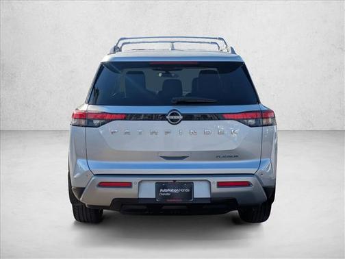 2023 Nissan Pathfinder Platinum FWD