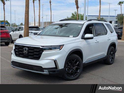 2025 Honda Pilot Touring 8-Passenger