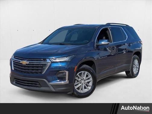 2022 Chevrolet Traverse LT Cloth