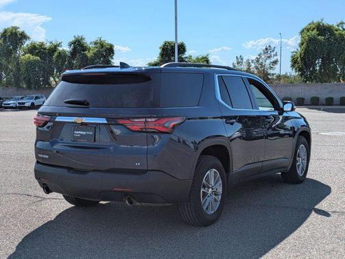 2022 Chevrolet Traverse LT Cloth