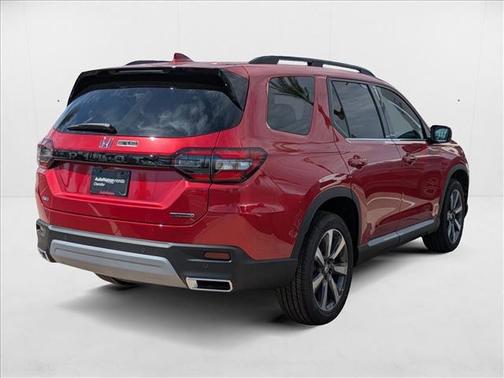 2025 Honda Pilot Touring 8-Passenger