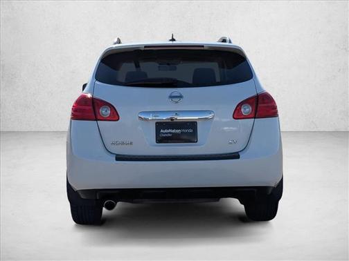 Pearl White 2011 Nissan Rogue SV
