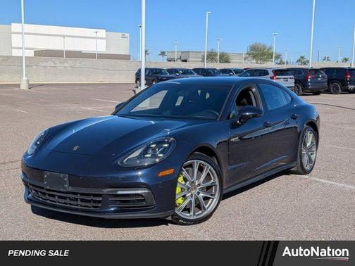 2019 Porsche Panamera 4