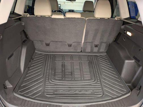White Platinum Metallic Tri-Coat 2016 Ford Escape Titanium