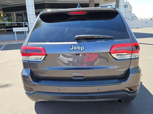 2019 Jeep Grand Cherokee Laredo