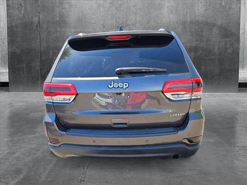 2019 Jeep Grand Cherokee Laredo