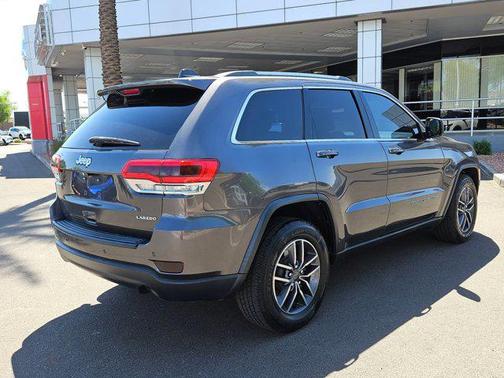 2019 Jeep Grand Cherokee Laredo