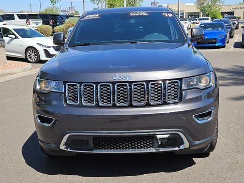 2019 Jeep Grand Cherokee Laredo