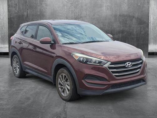 2016 Hyundai TUCSON SE