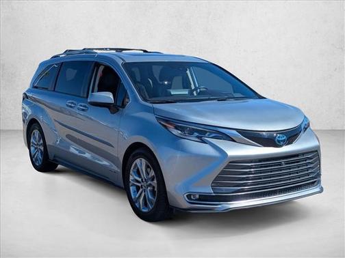2021 Toyota Sienna Platinum 7 Passenger