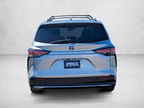 2021 Toyota Sienna Platinum 7 Passenger