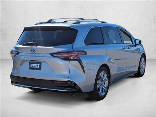 2021 Toyota Sienna Platinum 7 Passenger