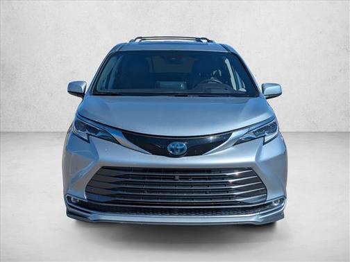 2021 Toyota Sienna Platinum 7 Passenger