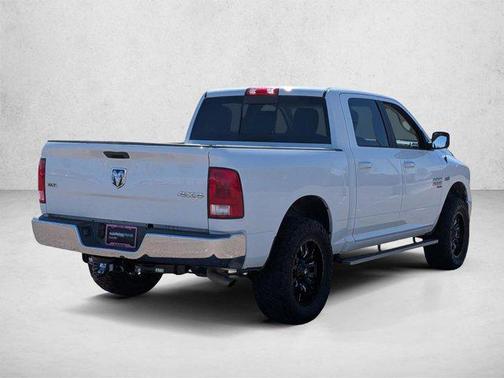 Bright White Clearcoat 2019 RAM 1500 SLT