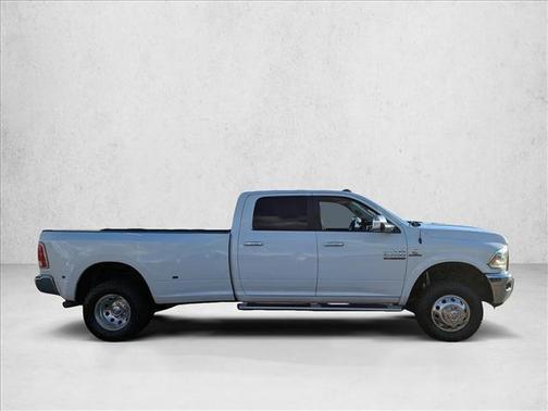 2017 RAM 3500 Laramie Crew Cab 4x4 8' Box